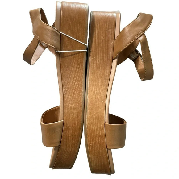 Amazon Essentials Women's Two Band Flatform Sandal, cognac, size 9, nwt - Picture 2 of 4